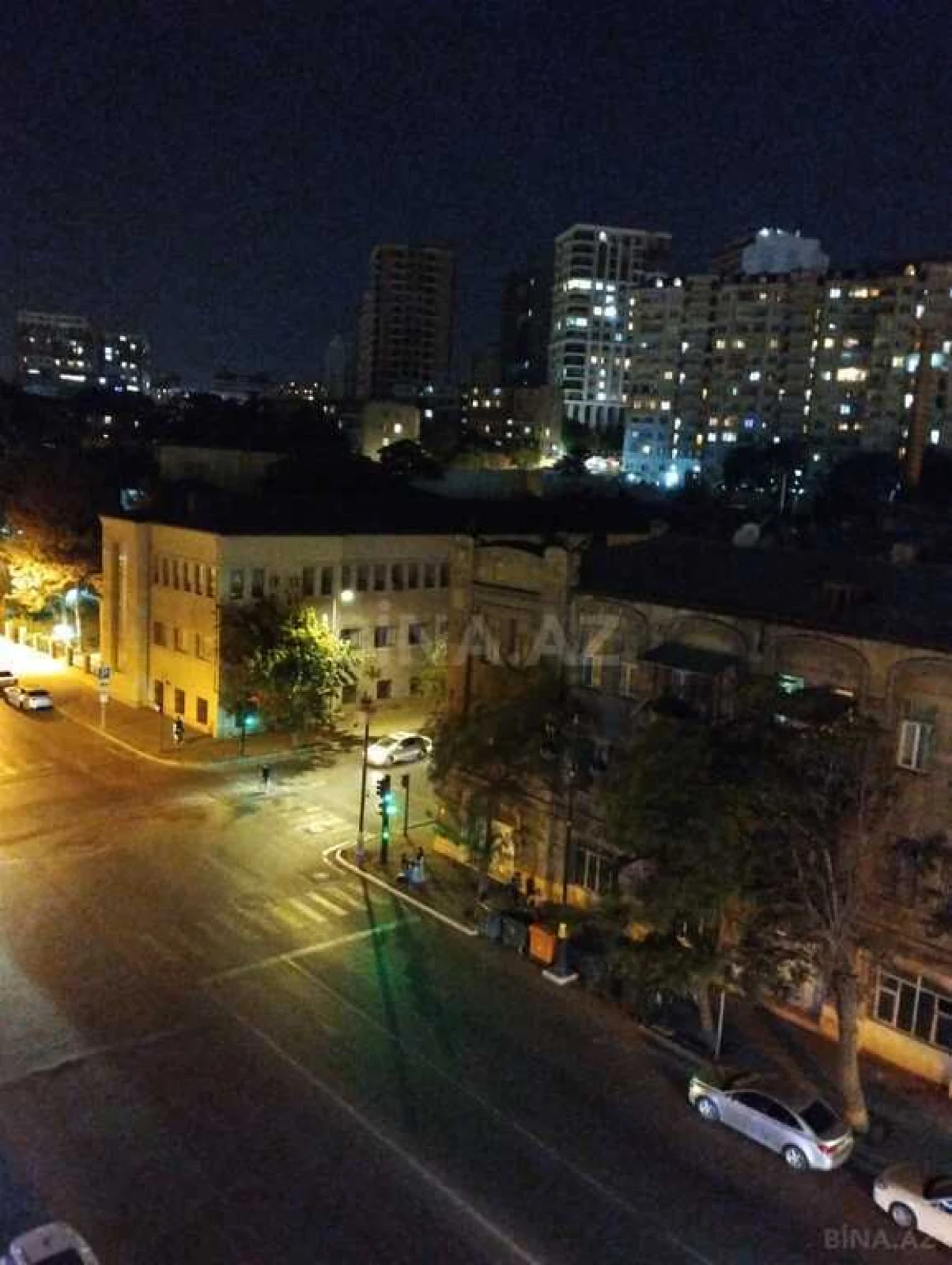 Satılır 2 otaqlı mənzil 70 m²