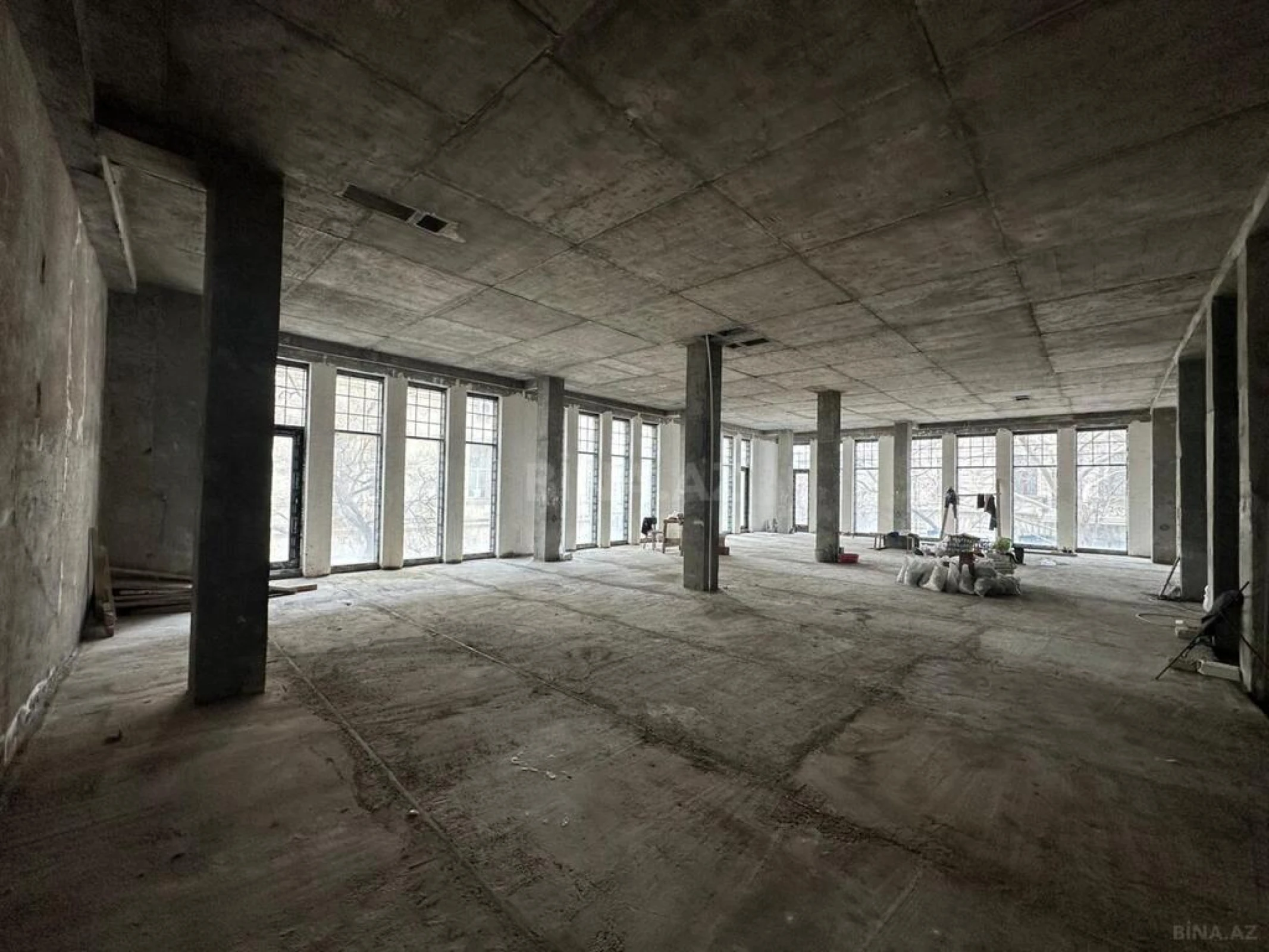 Kirayə verilir obyekt 900 m²