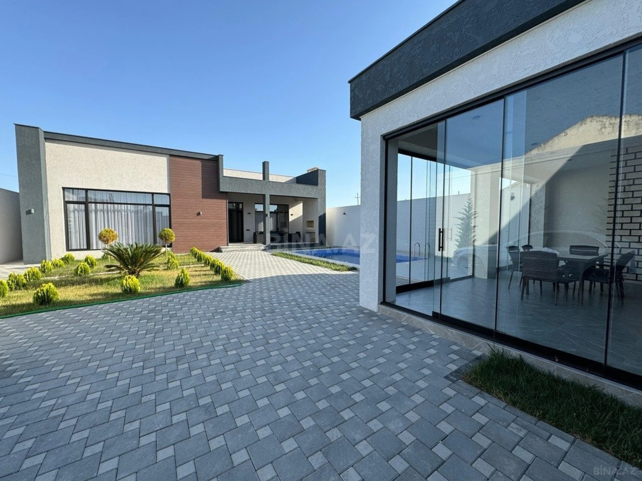 Kirayə verilir 4 otaqlı həyət evi 230 m²