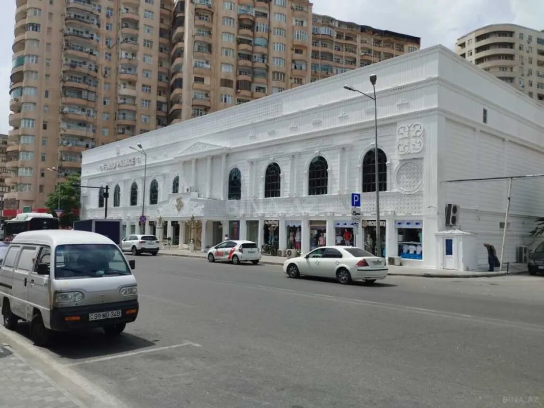 Satılır obyekt 138 m²