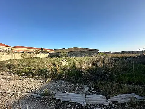 Satılır torpaq sahəsi 100 m²