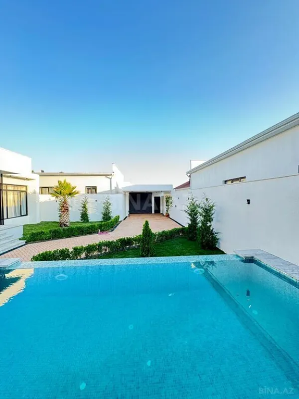 Satılır 5 otaqlı həyət evi 220 m²