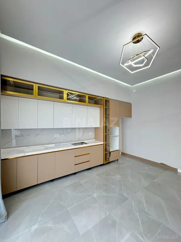Satılır 5 otaqlı həyət evi 220 m²