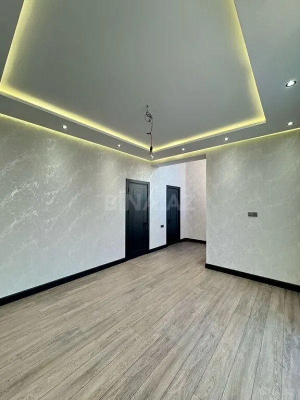 Satılır 6 otaqlı həyət evi 400 m²
