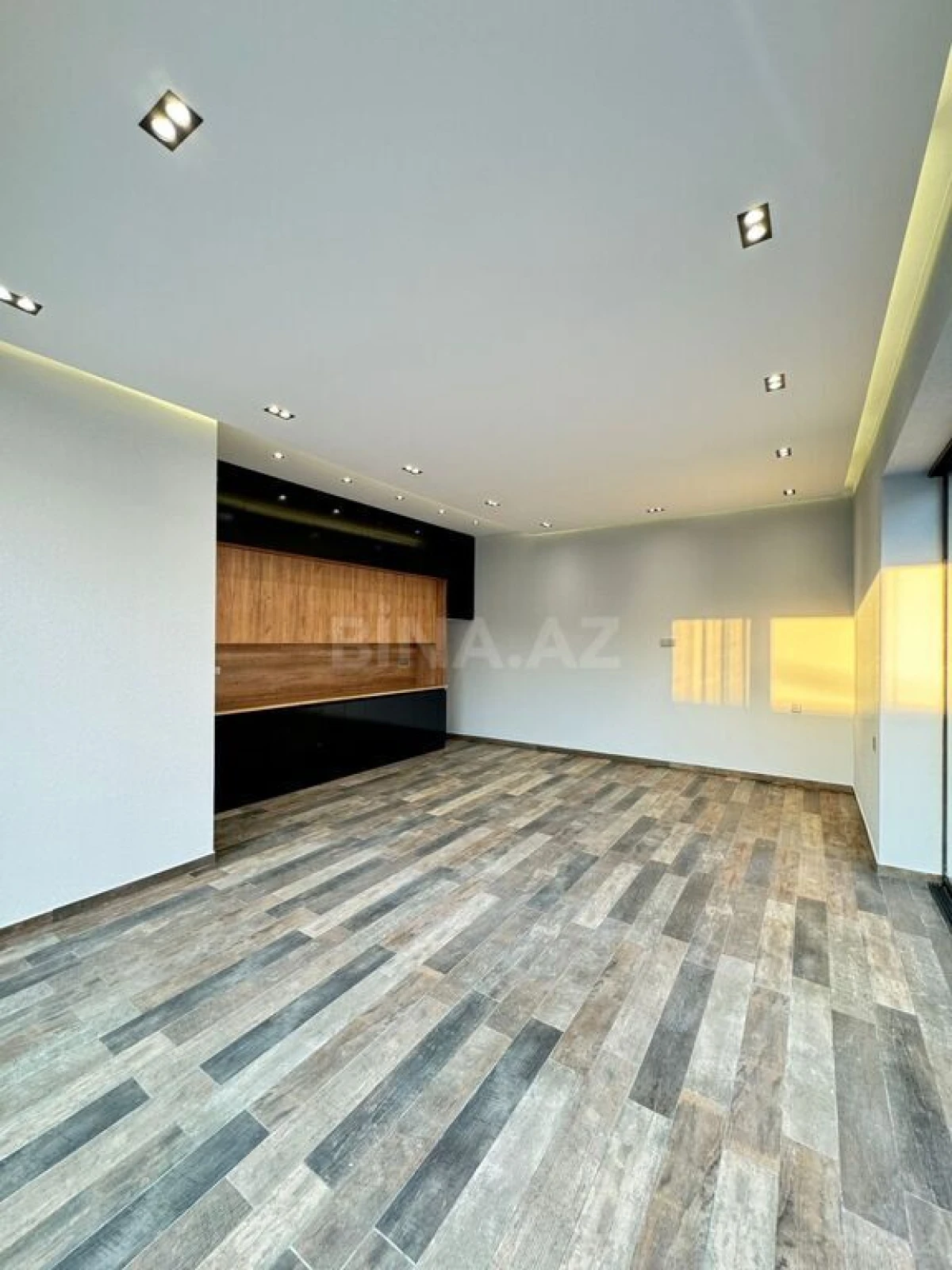 Satılır 6 otaqlı həyət evi 400 m²