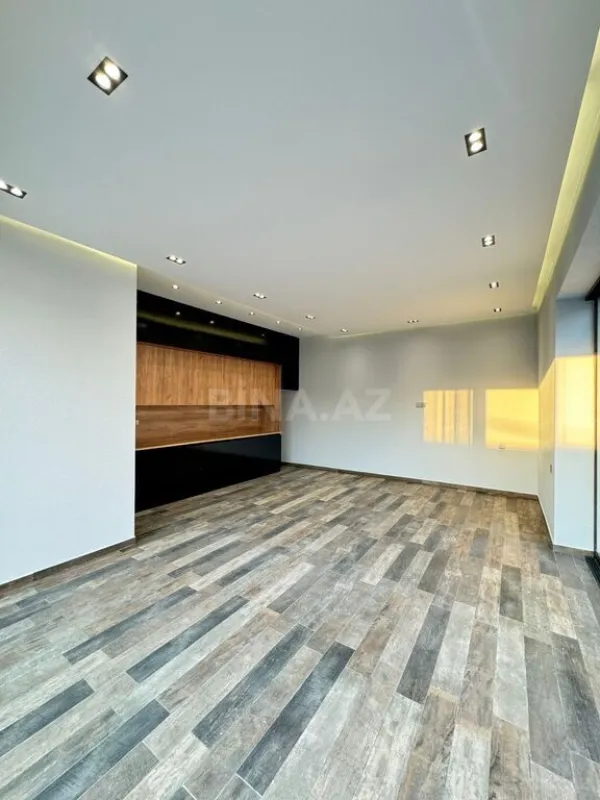 Satılır 6 otaqlı həyət evi 400 m²