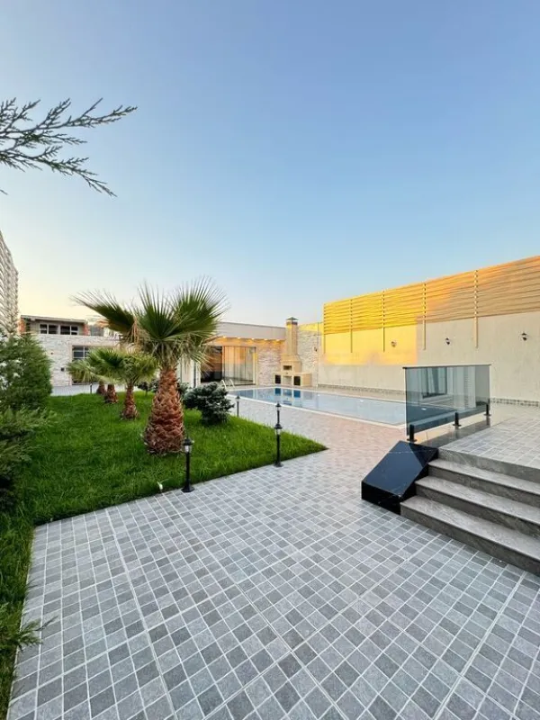 Satılır 6 otaqlı həyət evi 400 m²