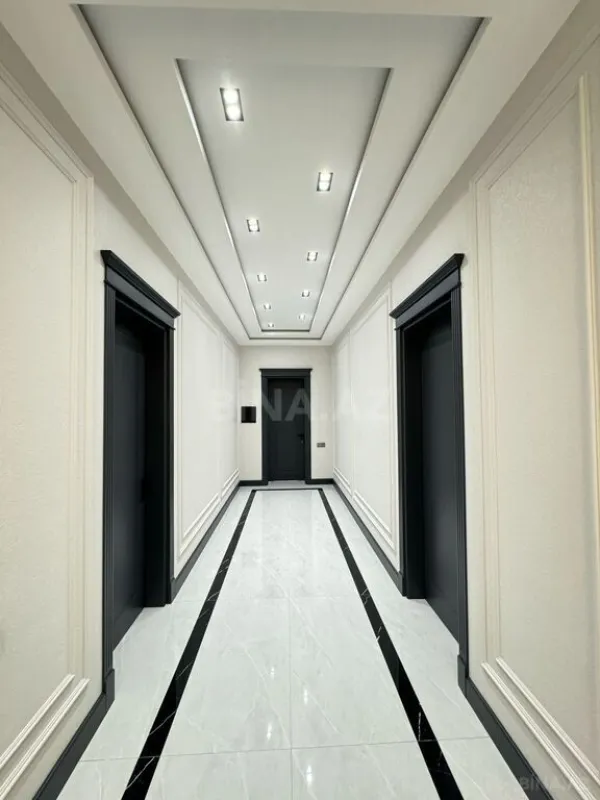 Satılır 6 otaqlı həyət evi 400 m²