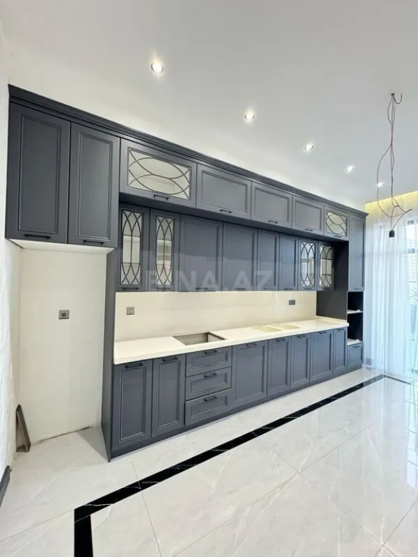 Satılır 6 otaqlı həyət evi 400 m²