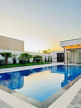 Satılır 6 otaqlı həyət evi 400 m²