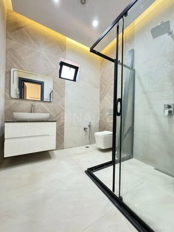 Satılır 6 otaqlı həyət evi 400 m²