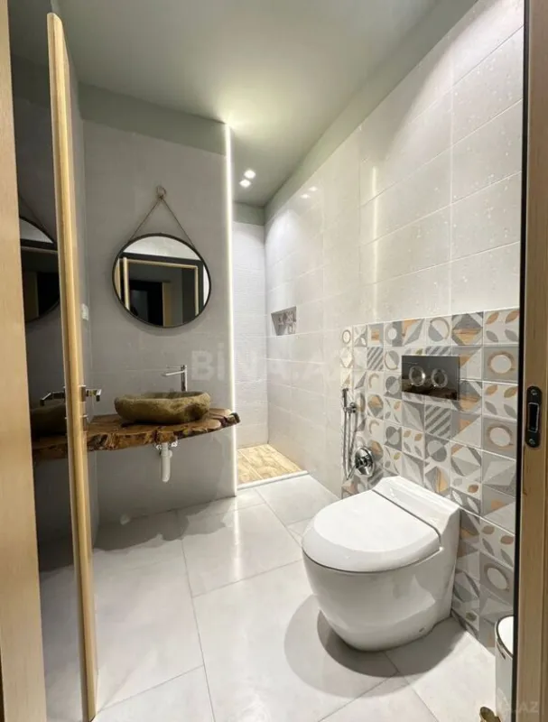 Kirayə verilir 4 otaqlı həyət evi 250 m²