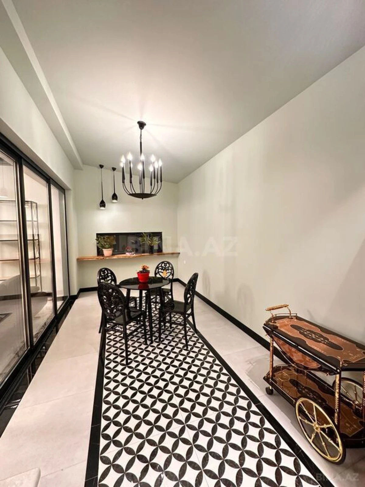 Kirayə verilir 4 otaqlı həyət evi 250 m²