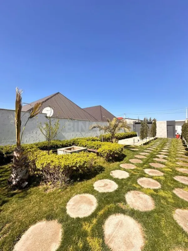 Kirayə verilir 4 otaqlı həyət evi 250 m²