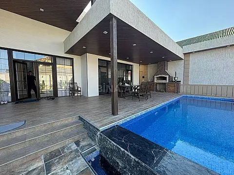 Kirayə verilir 5 otaqlı həyət evi 300 m²