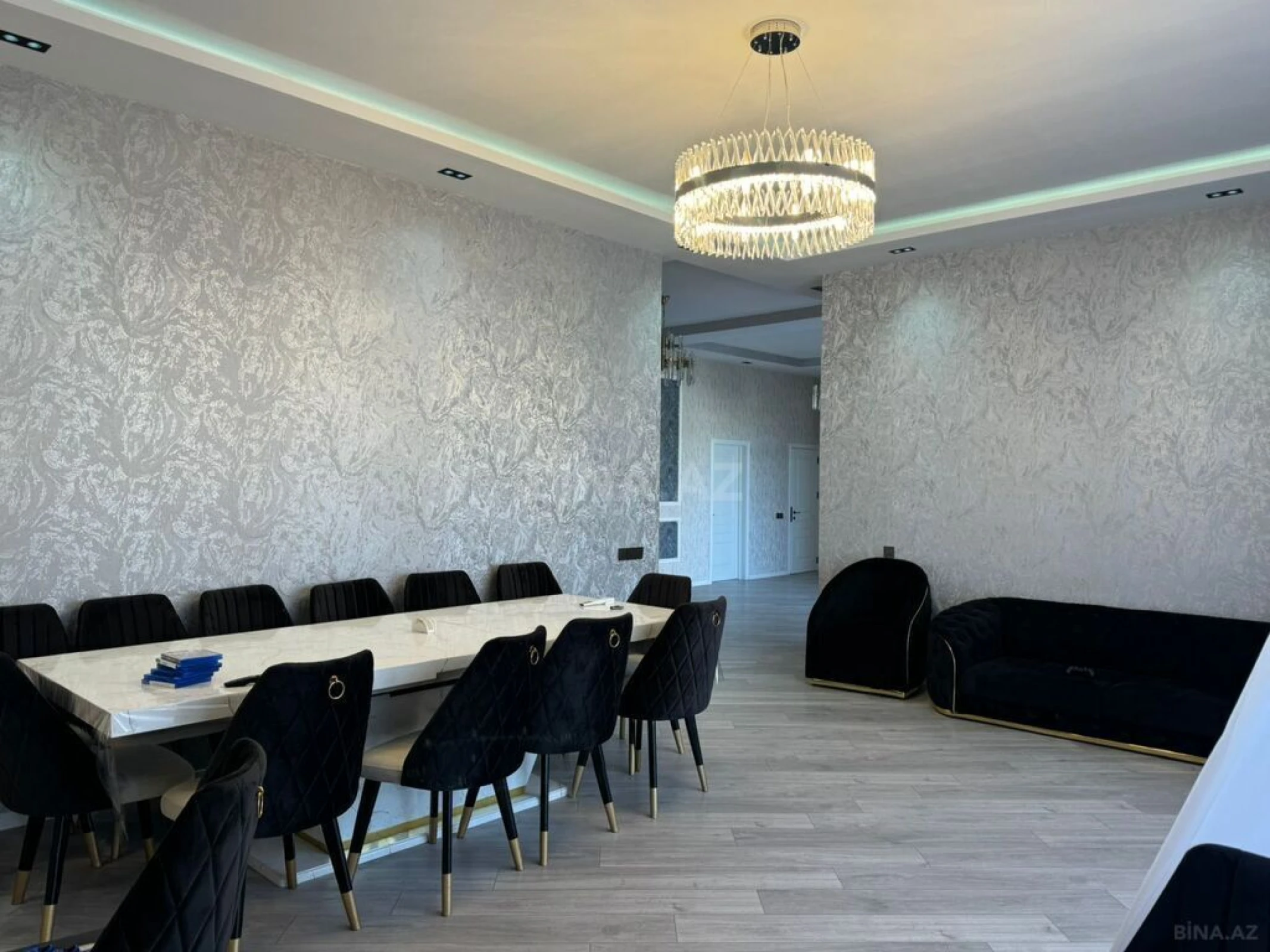 Kirayə verilir 5 otaqlı həyət evi 300 m²