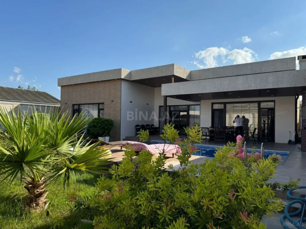 Kirayə verilir 5 otaqlı həyət evi 300 m²