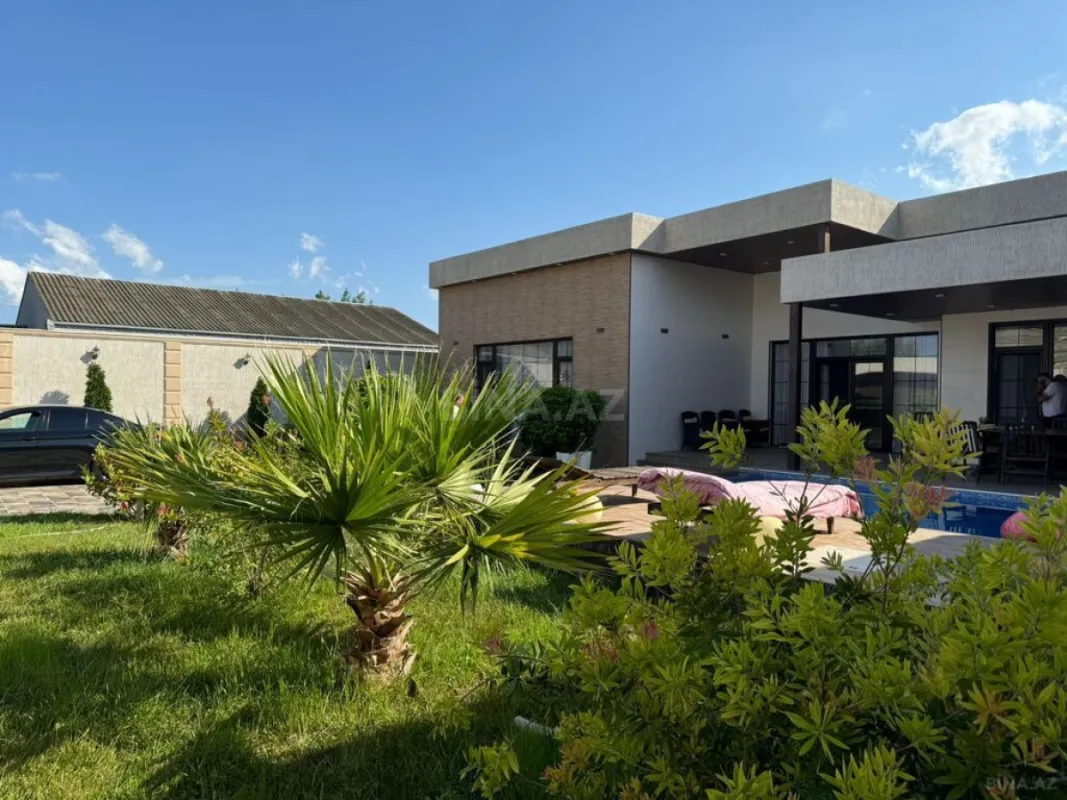 Kirayə verilir 5 otaqlı həyət evi 300 m²