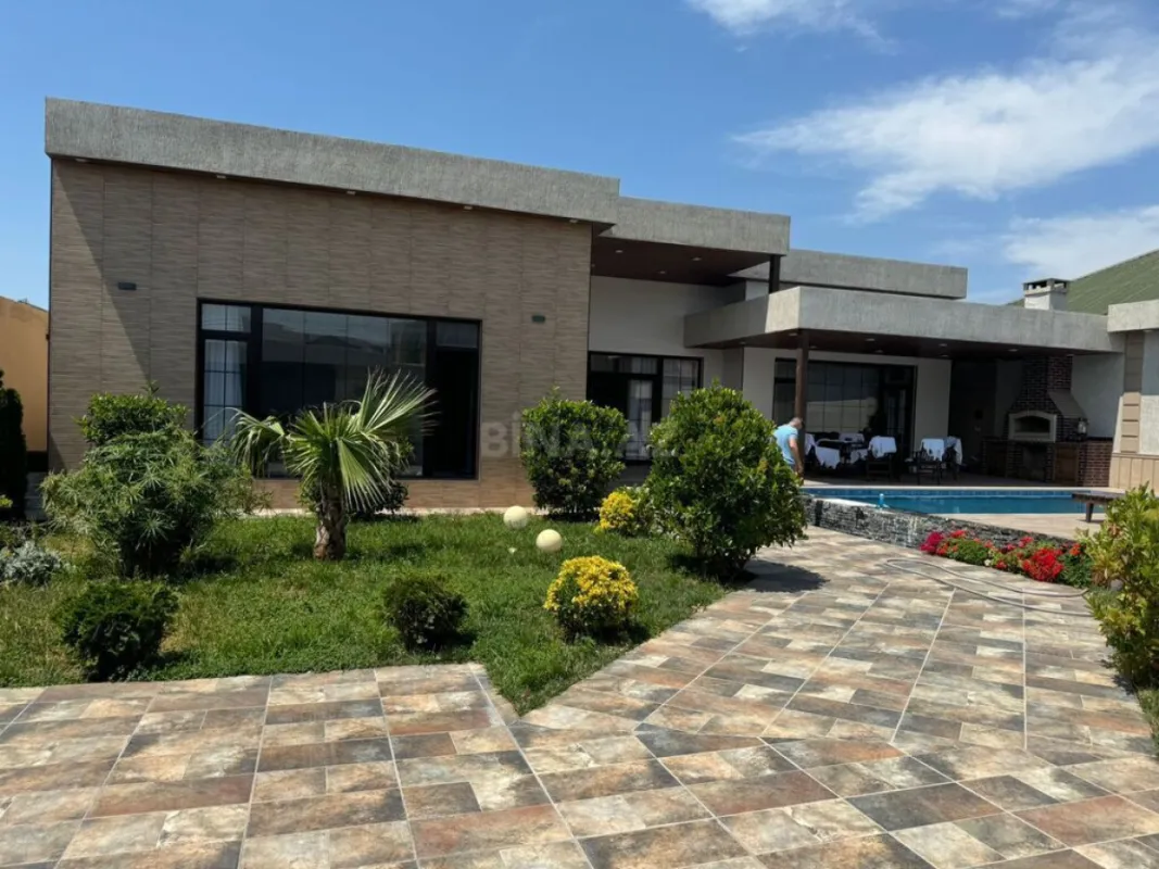 Kirayə verilir 5 otaqlı həyət evi 300 m²