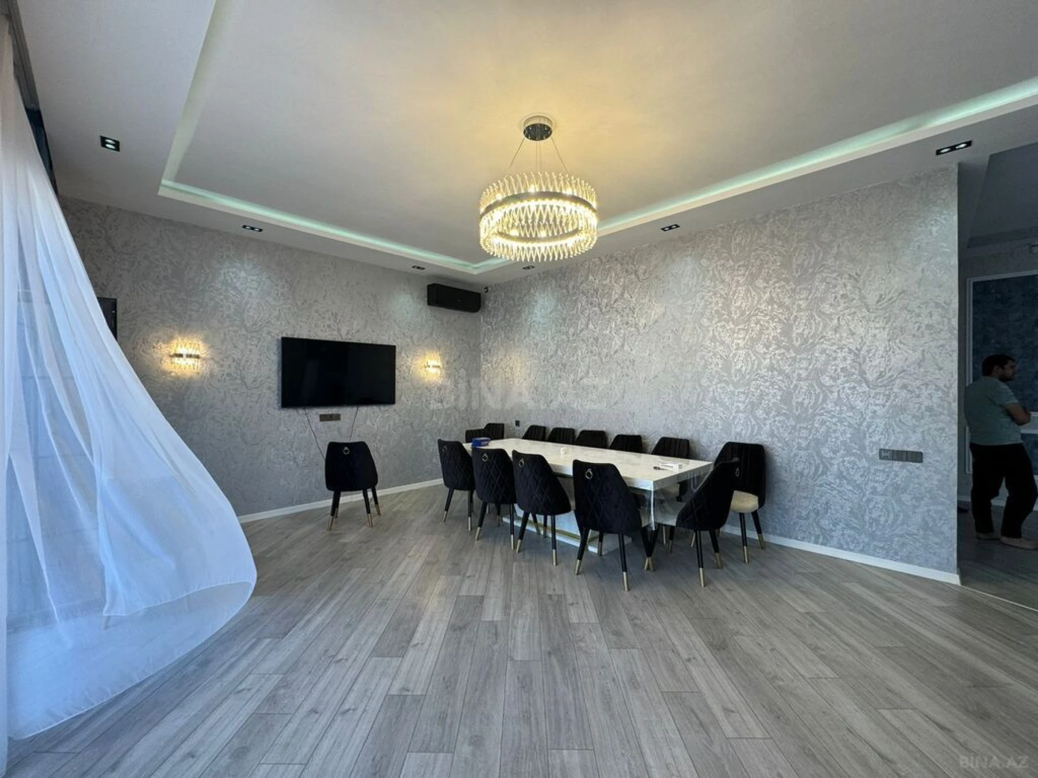 Kirayə verilir 5 otaqlı həyət evi 300 m²