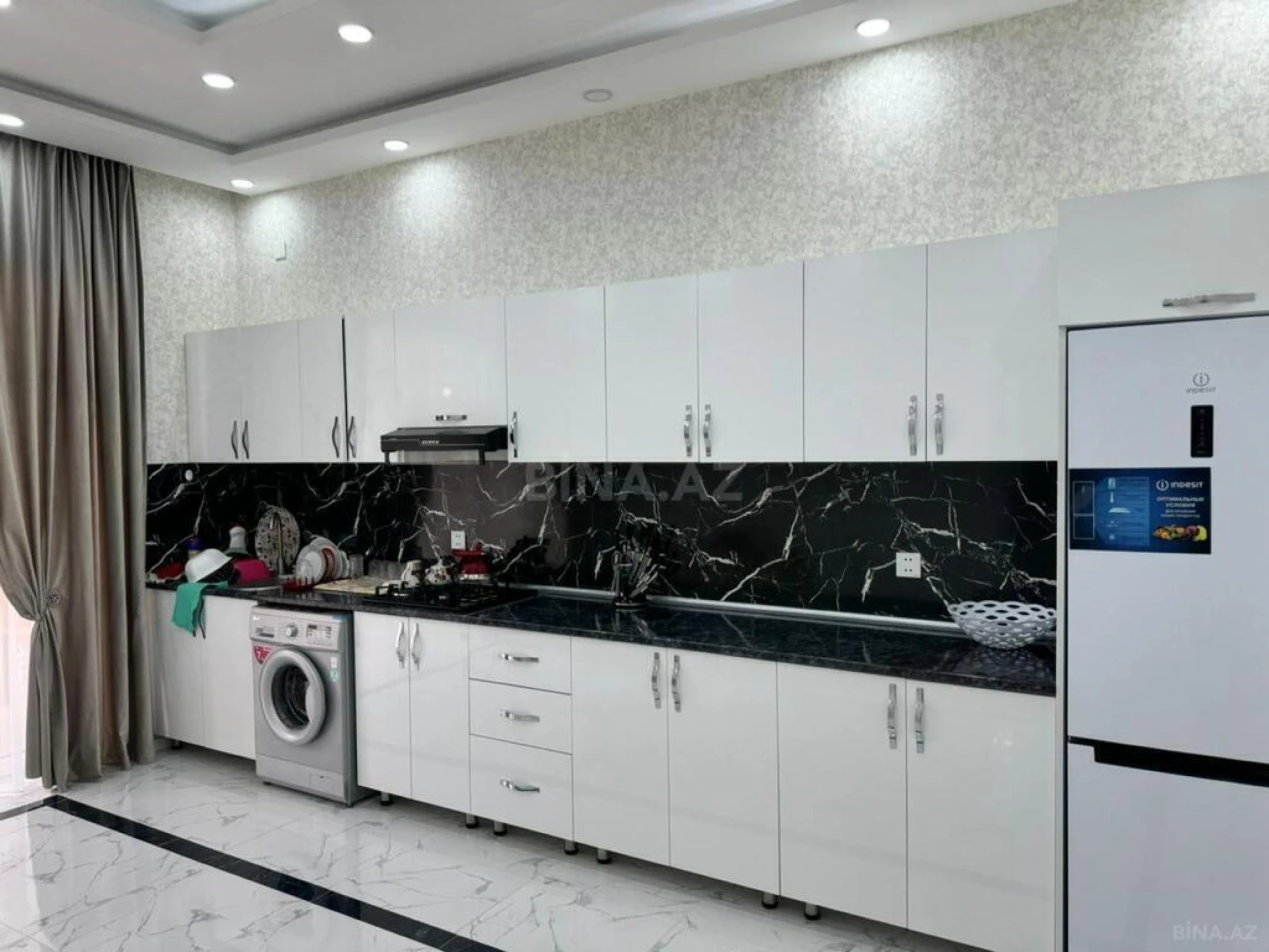 Kirayə verilir 4 otaqlı həyət evi 280 m²