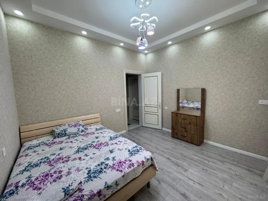 Kirayə verilir 4 otaqlı həyət evi 280 m²