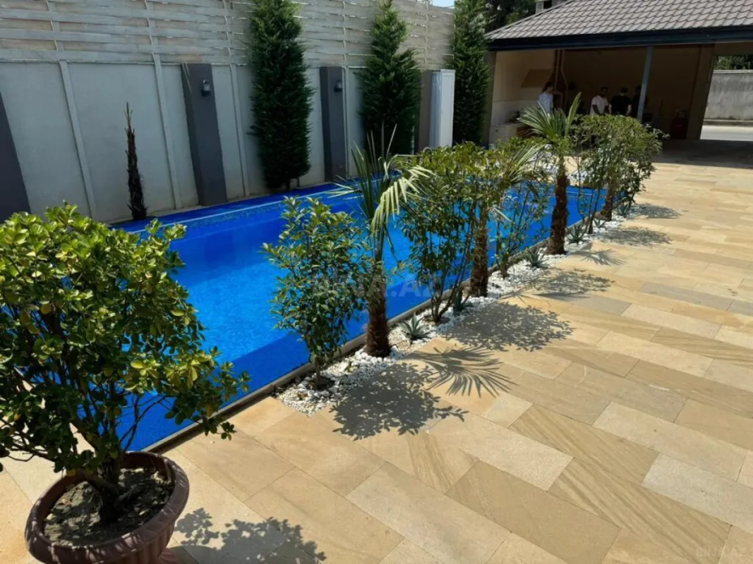 Kirayə verilir 4 otaqlı həyət evi 280 m²