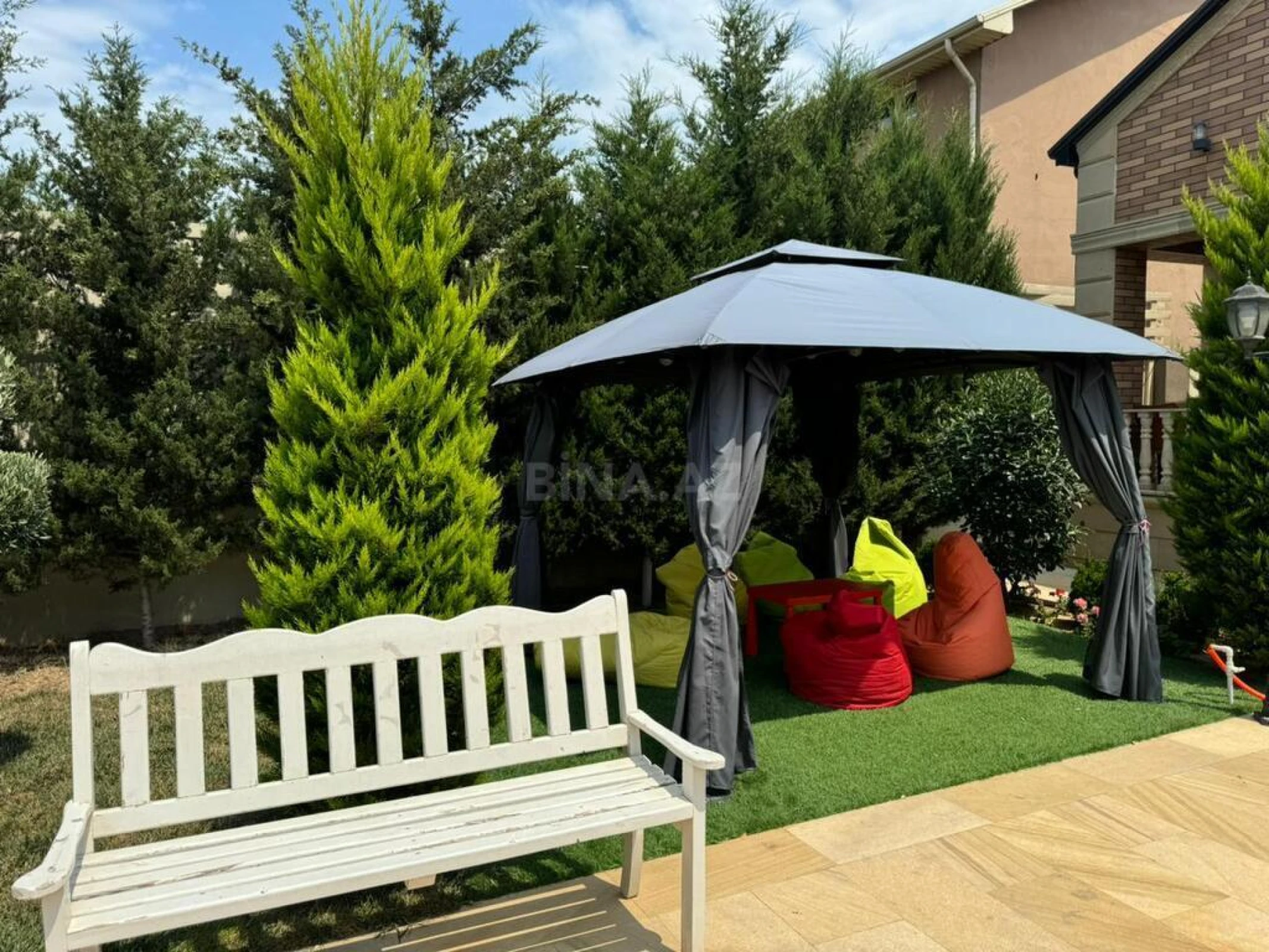 Kirayə verilir 4 otaqlı həyət evi 280 m²