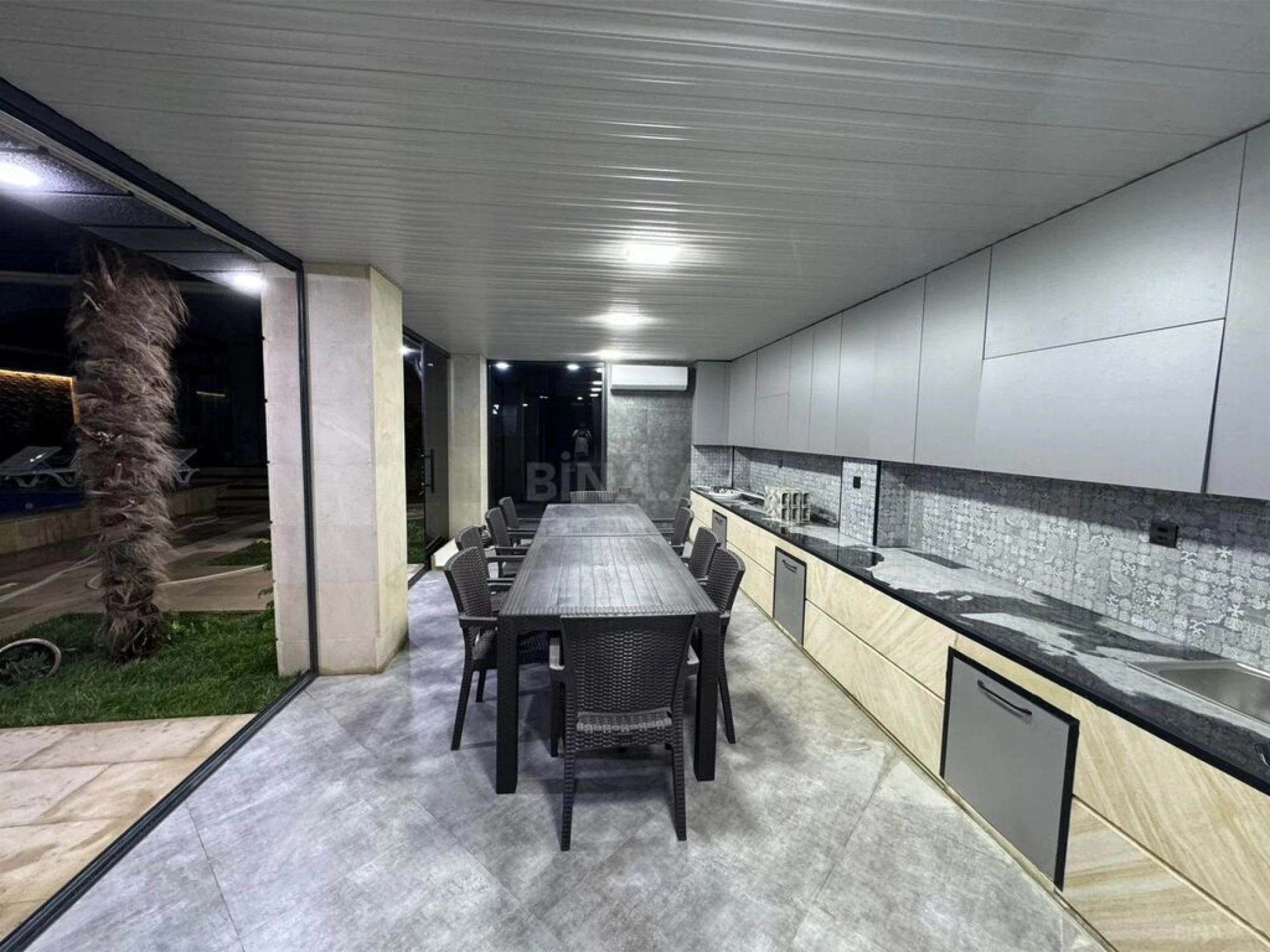 Kirayə verilir 4 otaqlı həyət evi 290 m²