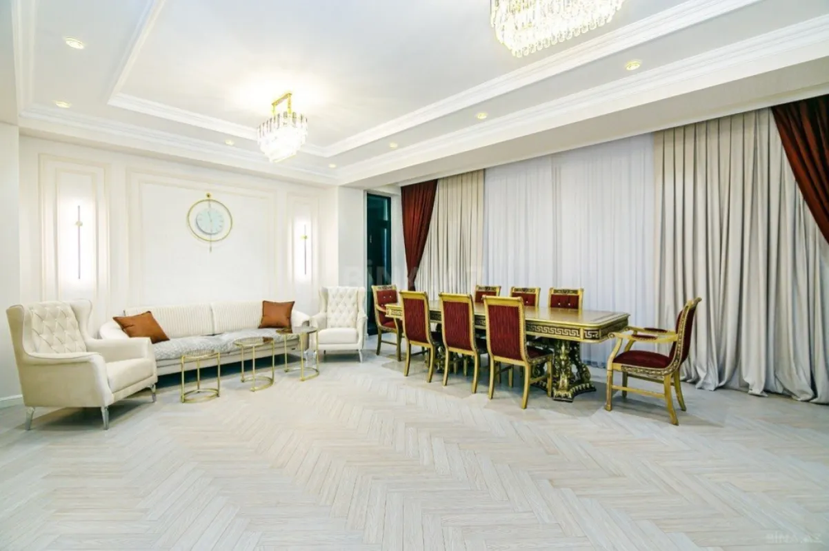 Kirayə verilir 4 otaqlı mənzil 180 m²