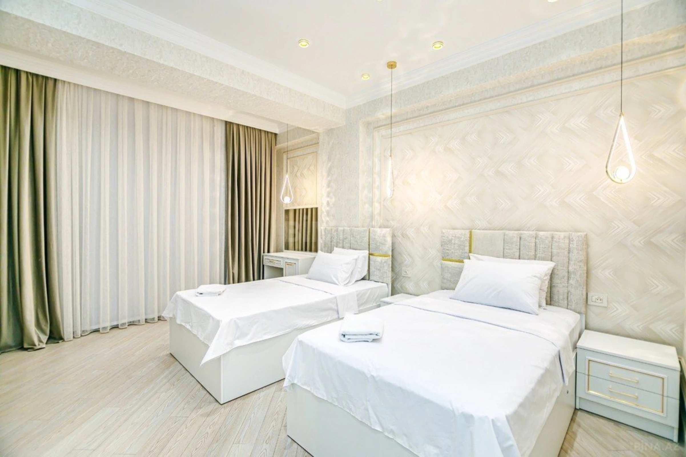 Kirayə verilir 4 otaqlı mənzil 180 m²