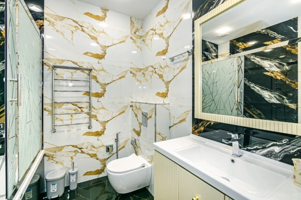 Kirayə verilir 4 otaqlı mənzil 180 m²