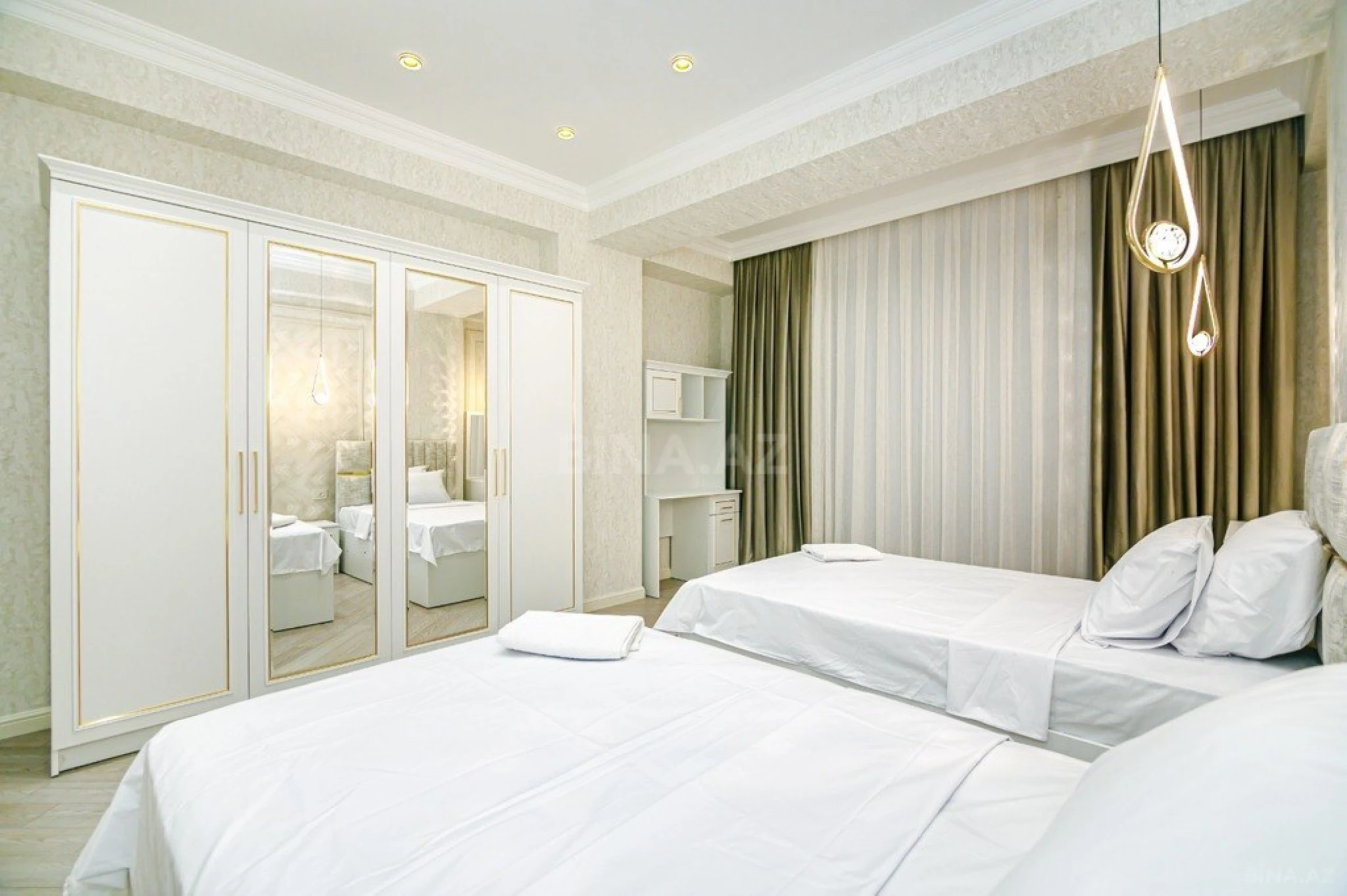 Kirayə verilir 4 otaqlı mənzil 180 m²