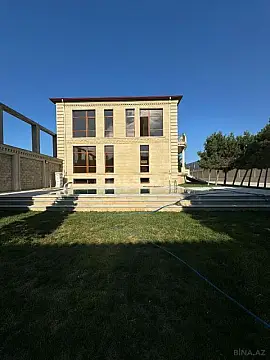 Satılır 5 otaqlı həyət evi 380 m²