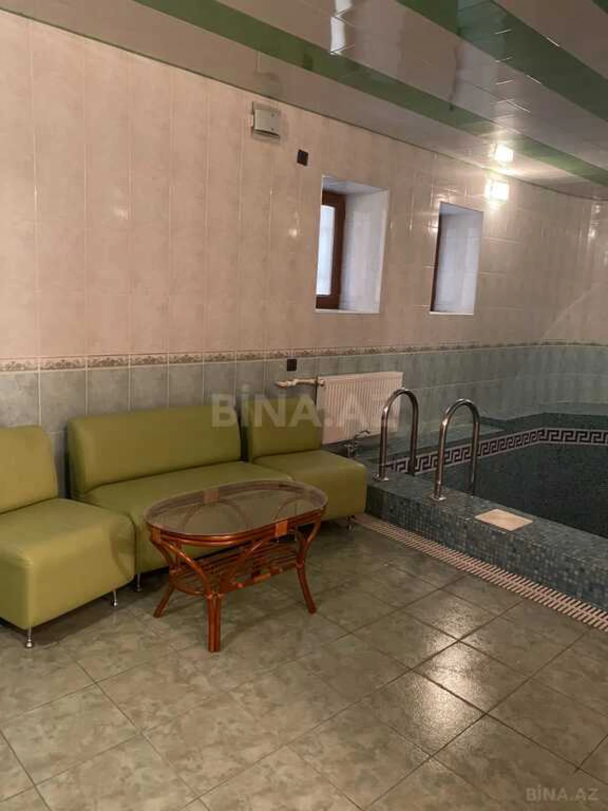 Satılır 5 otaqlı həyət evi 350 m²