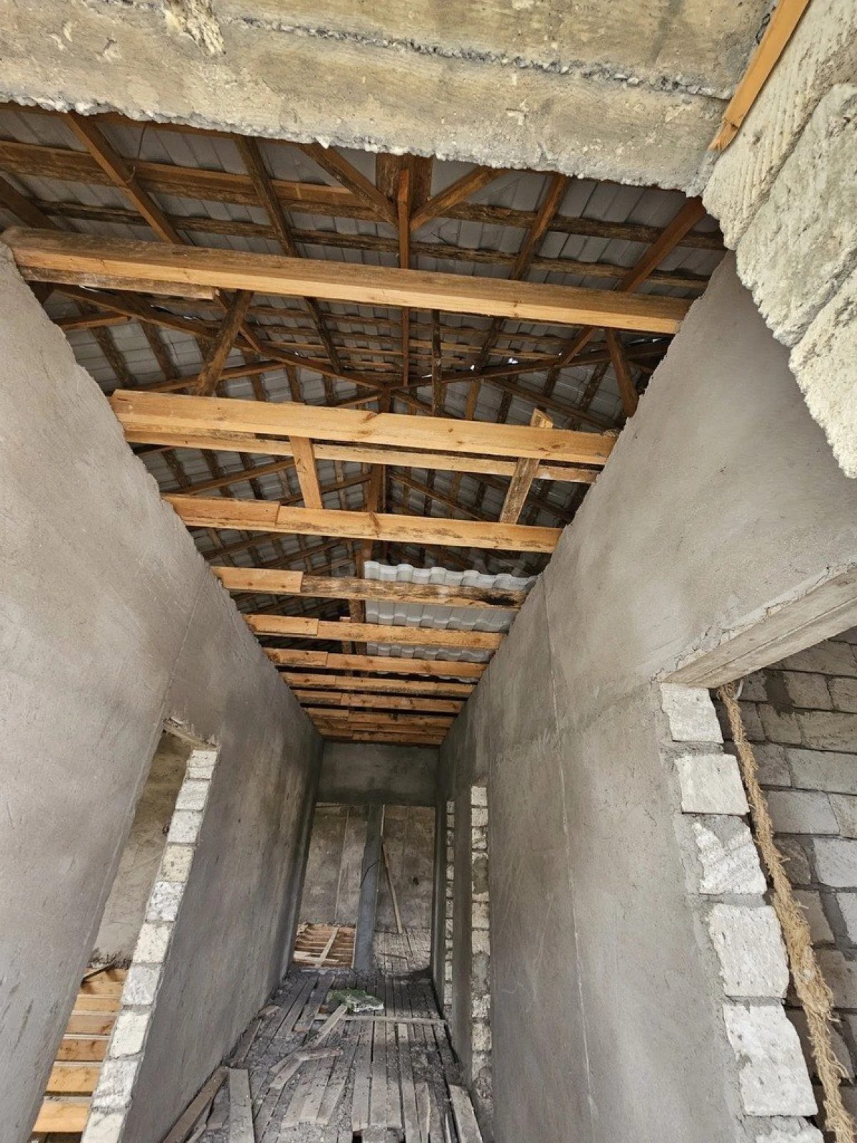 Satılır 6 otaqlı həyət evi 220 m²