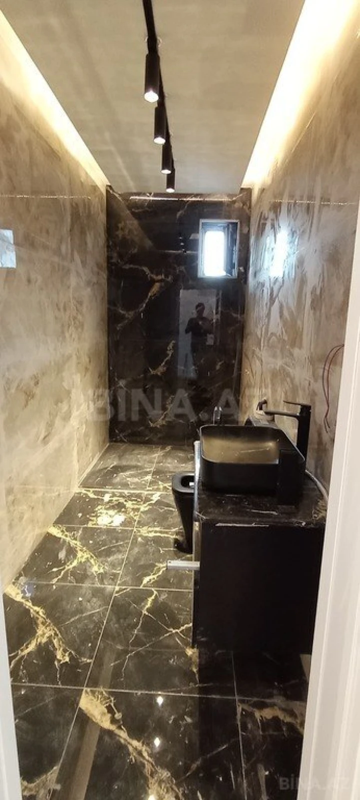 Kirayə verilir 4 otaqlı həyət evi 240 m²