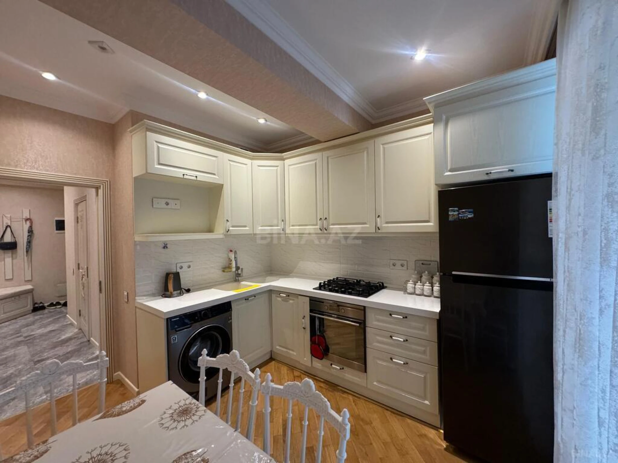 Satılır 3 otaqlı mənzil 90 m²