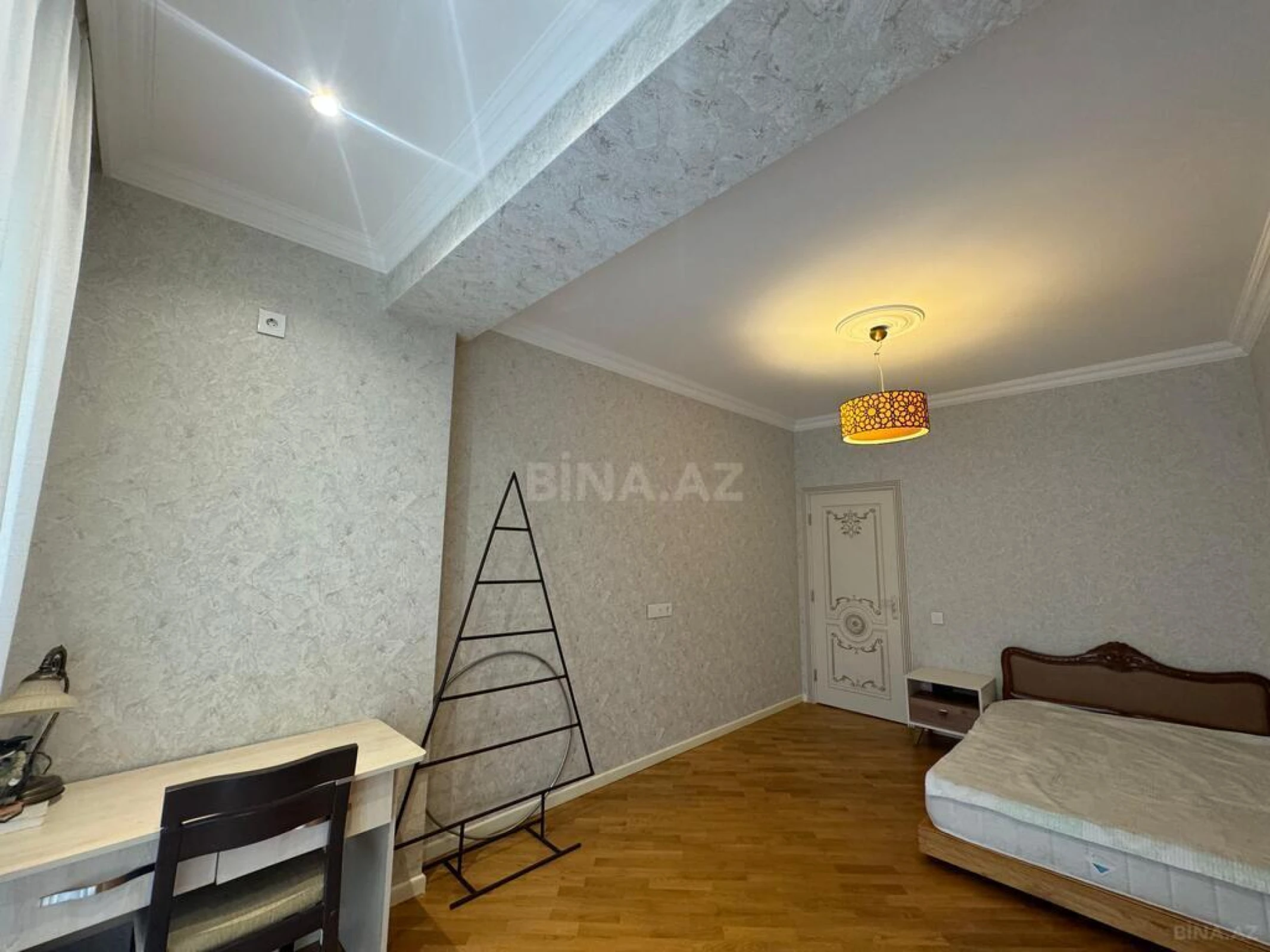 Satılır 3 otaqlı mənzil 90 m²