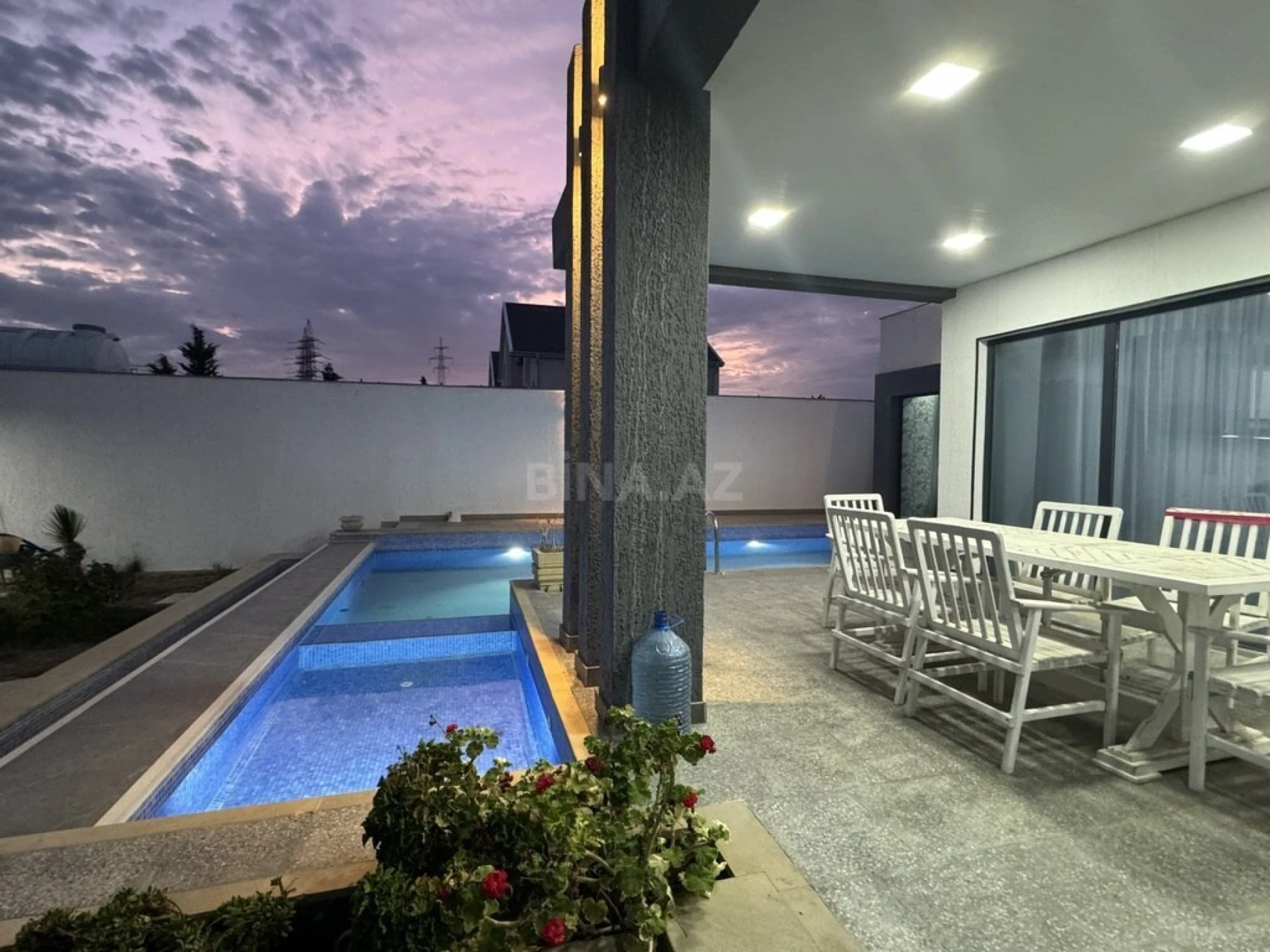 Kirayə verilir 4 otaqlı həyət evi 250 m²