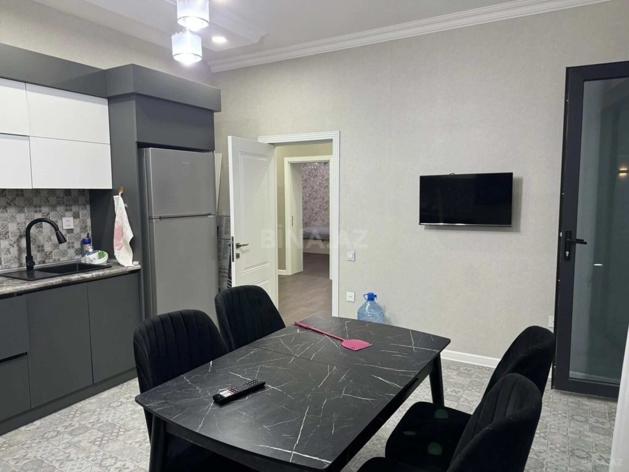 Kirayə verilir 4 otaqlı həyət evi 250 m²