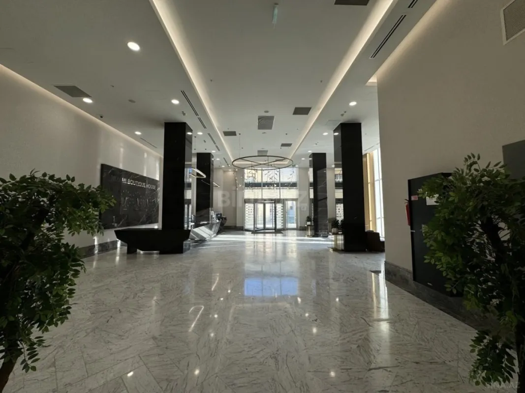 Satılır 4 otaqlı mənzil 153 m²