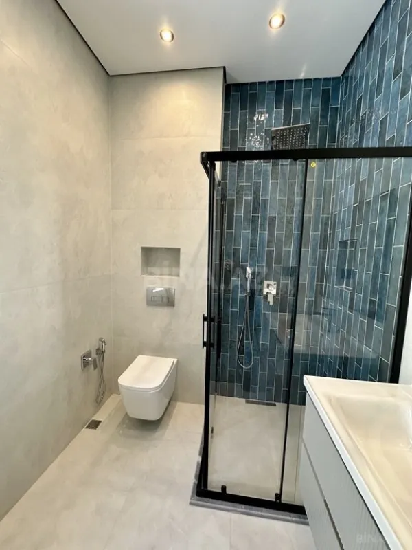 Satılır 4 otaqlı həyət evi 240 m²