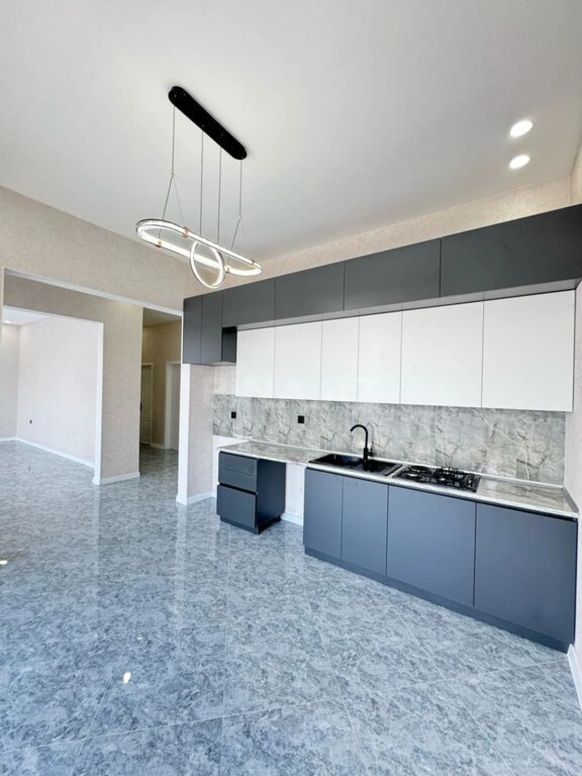 Satılır 4 otaqlı həyət evi 180 m²