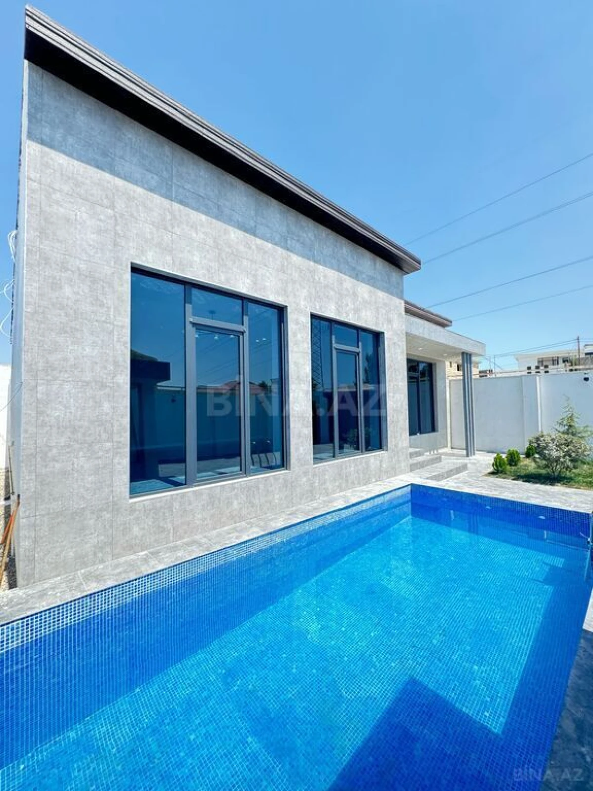 Satılır 4 otaqlı həyət evi 180 m²