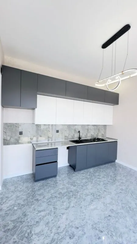 Satılır 4 otaqlı həyət evi 180 m²