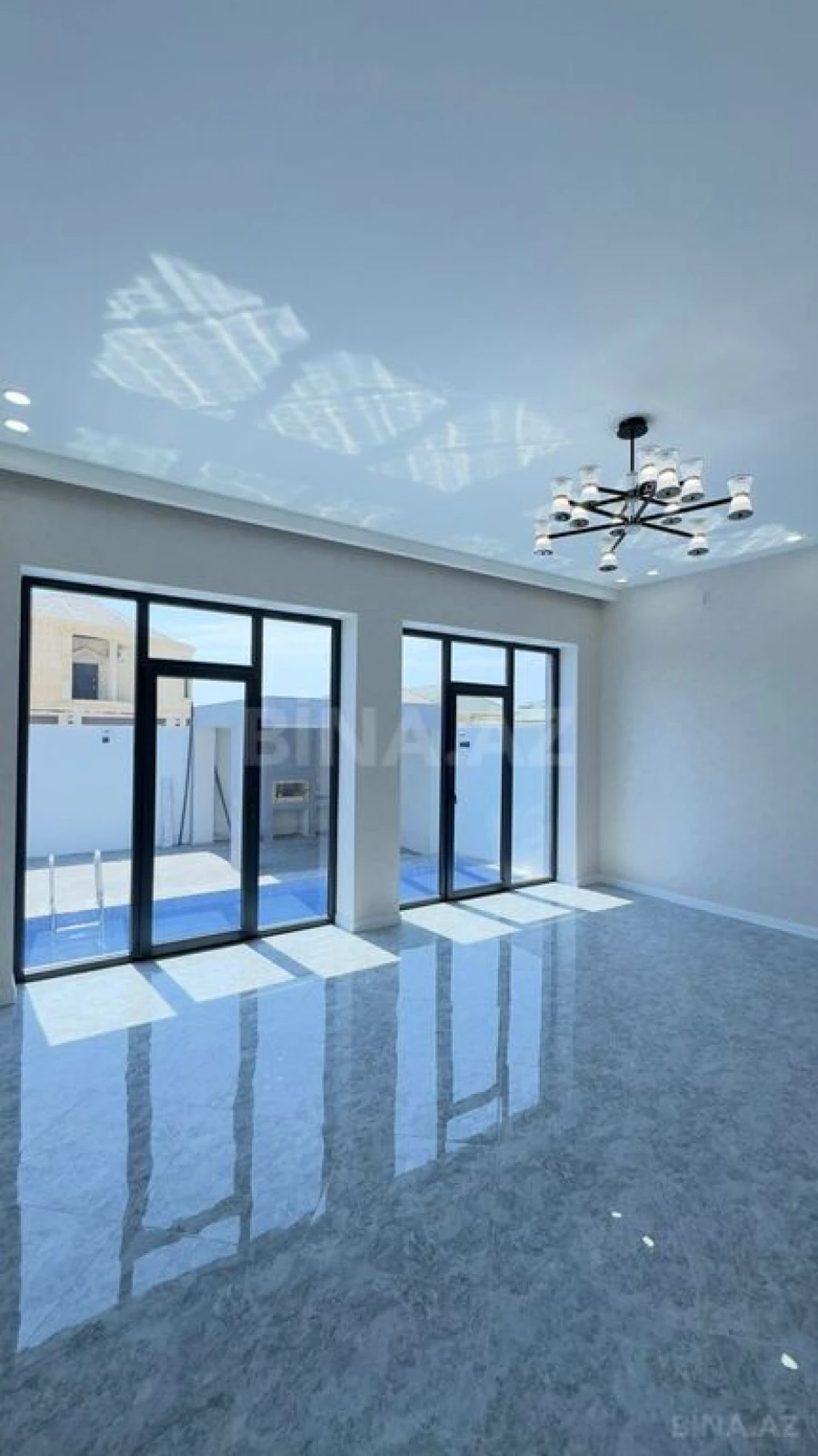 Satılır 4 otaqlı həyət evi 180 m²