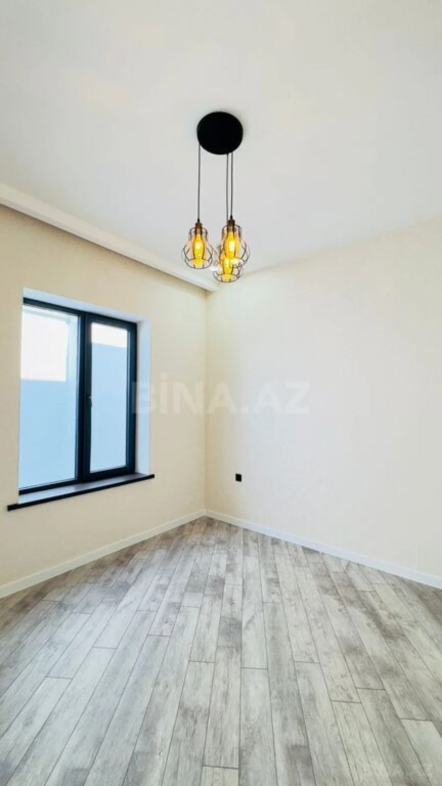 Satılır 4 otaqlı həyət evi 180 m²