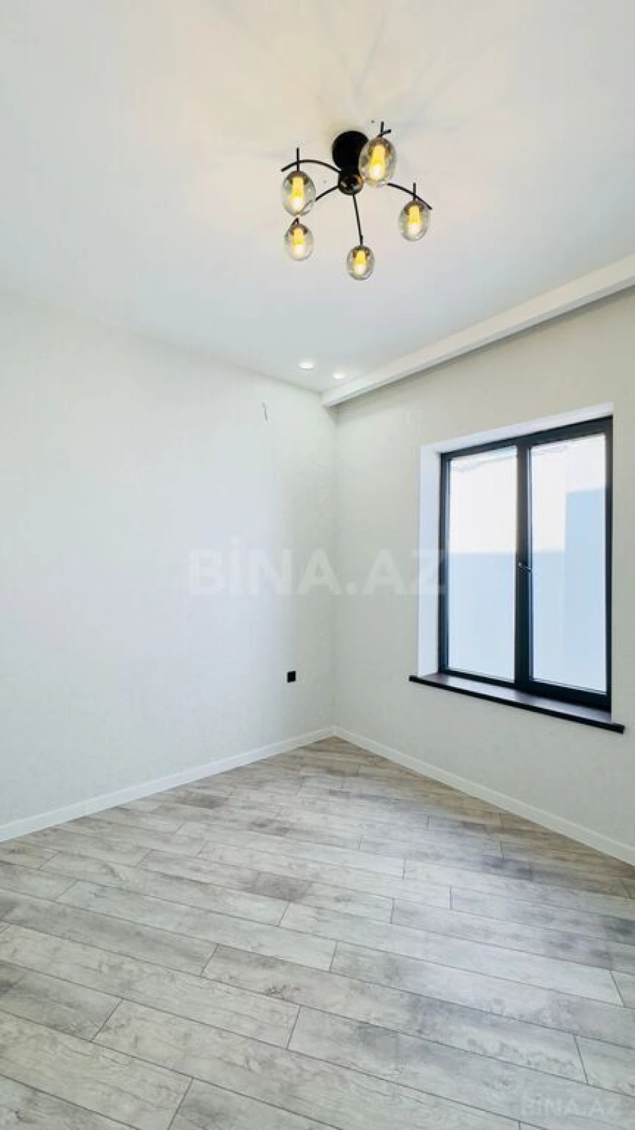 Satılır 4 otaqlı həyət evi 180 m²
