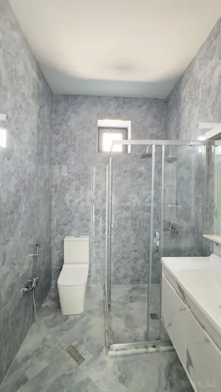 Satılır 4 otaqlı həyət evi 180 m²